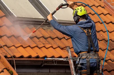 Démoussage et hydrofuge de toiture à Fourdrain